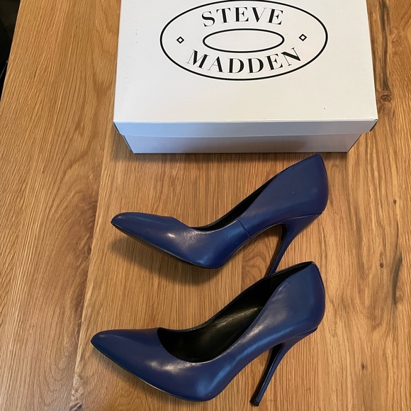 Steve Madden Galleryy Blue 8 1/2 - Picture 3 of 4